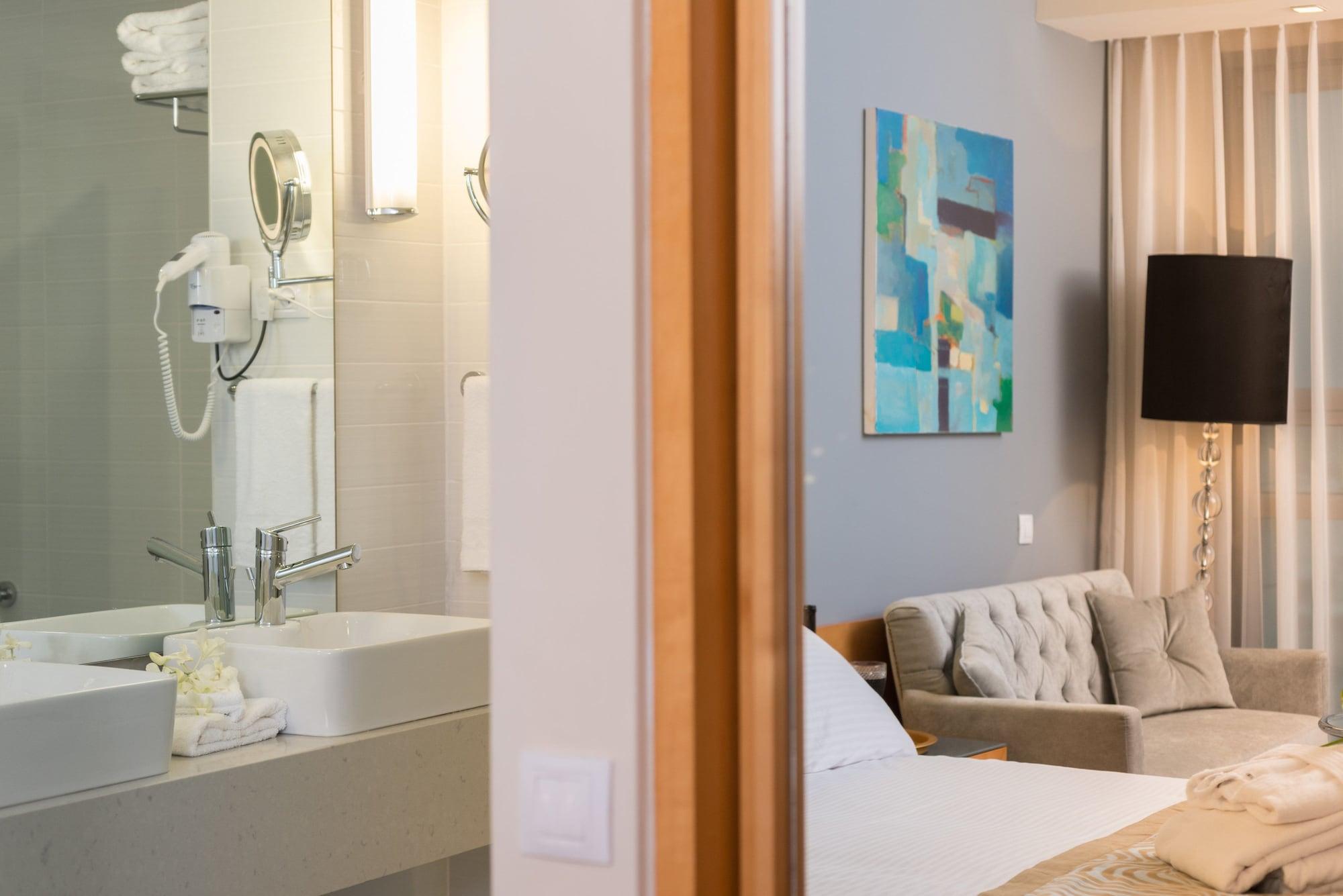 Hotel Leonardo Plaza Ashdod Esterno foto