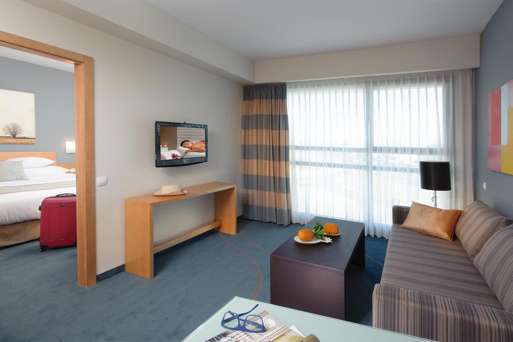Hotel Leonardo Plaza Ashdod Esterno foto