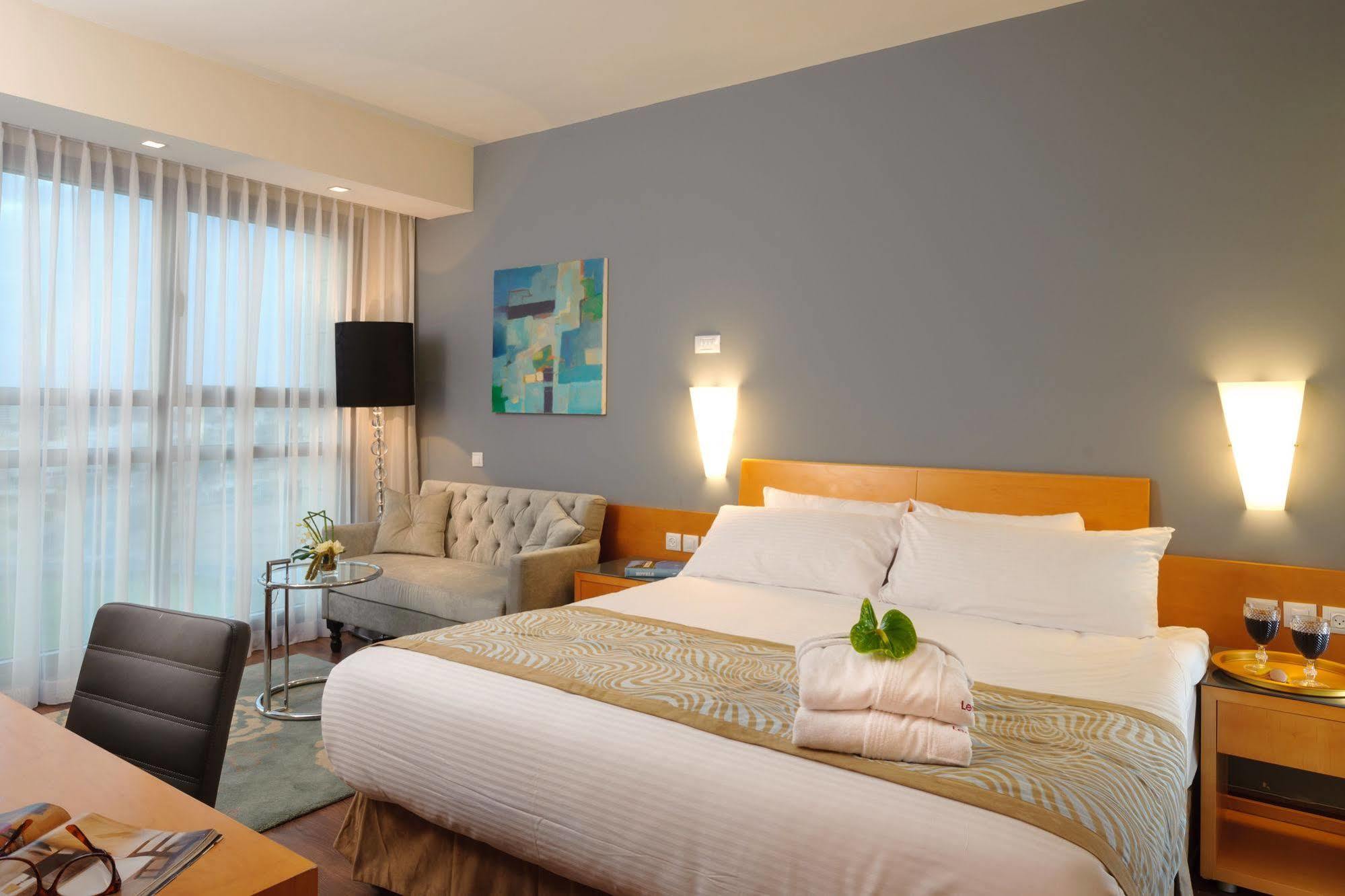 Hotel Leonardo Plaza Ashdod Esterno foto