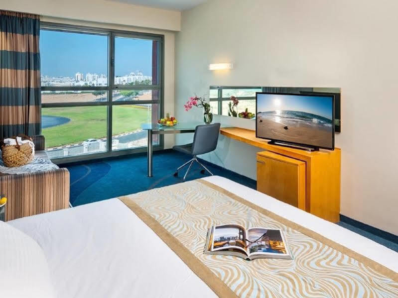 Hotel Leonardo Plaza Ashdod Esterno foto
