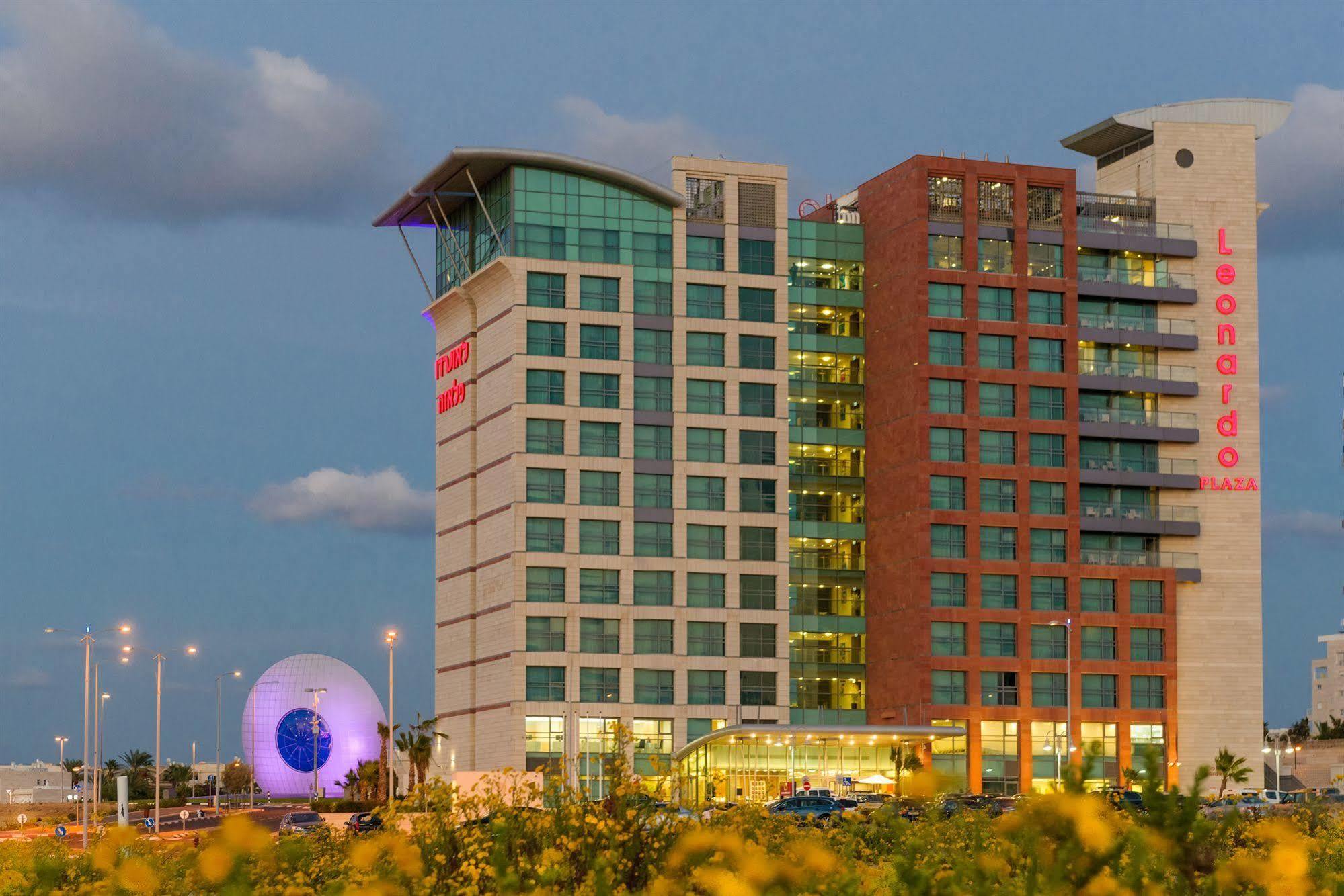 Hotel Leonardo Plaza Ashdod Esterno foto